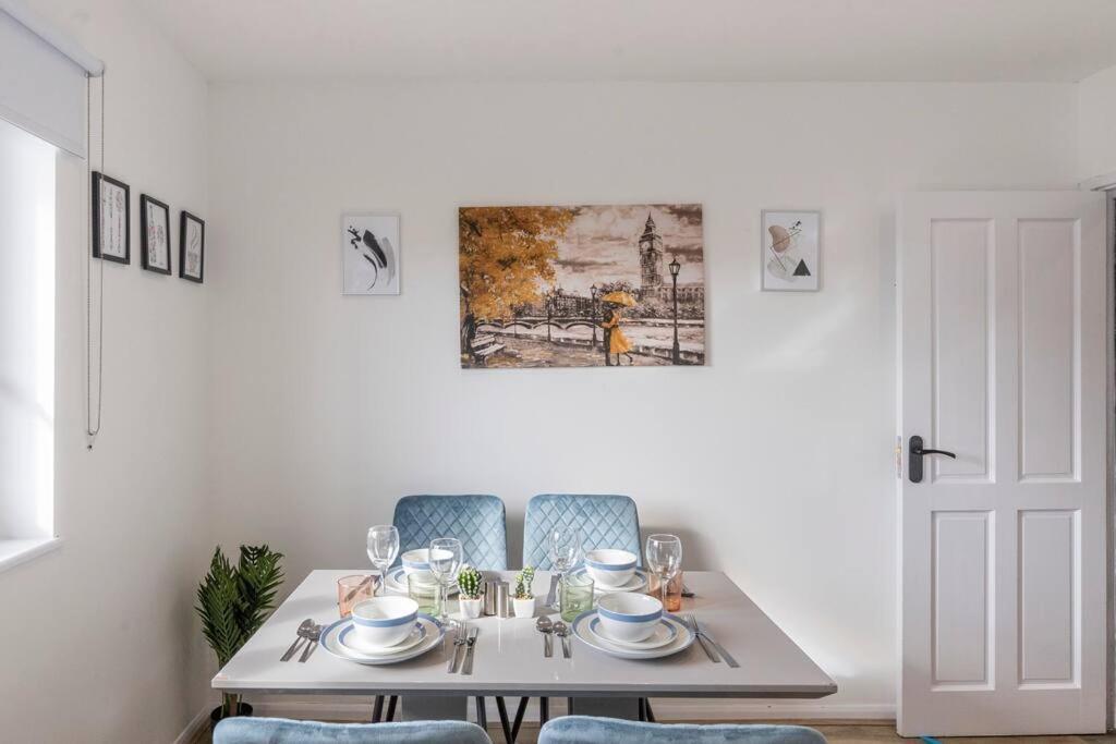 Shard View 2Br Next Tower Bridge Apartment Лондон Екстериор снимка