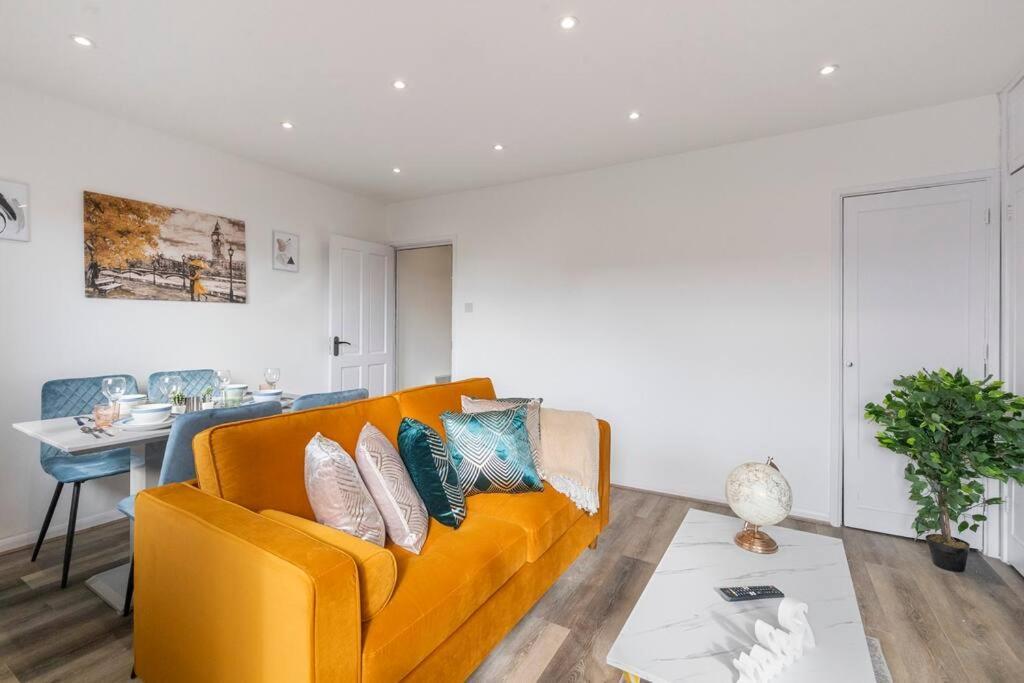 Shard View 2Br Next Tower Bridge Apartment Лондон Екстериор снимка
